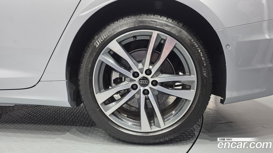 Audi A6 45 TFSI Quattro Premium, 2023