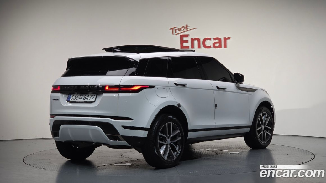 Land Rover Range Rover Evoque P250 Dynamic SE, 2024