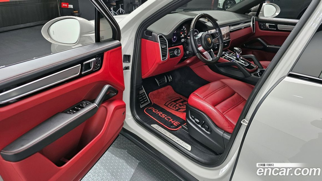 Porsche Cayenne 3.0 COUPE PLATINUM EDITION, 2022