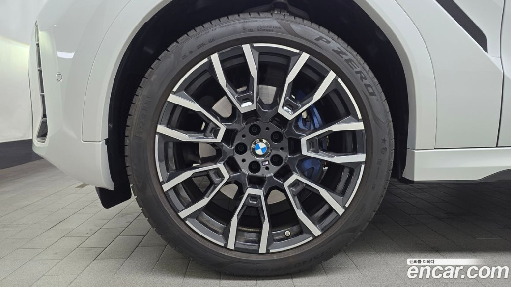 BMW X6 xDrive40i M Sport, 2025