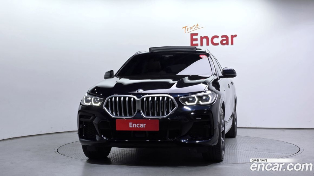 BMW X6 xDrive40i M Sport, 2022