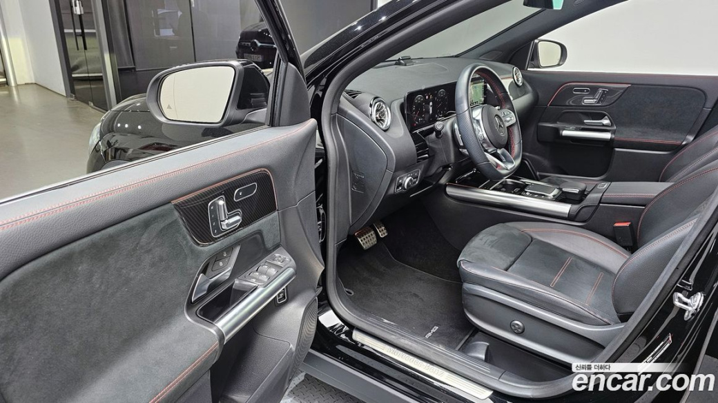 Mercedes-Benz GLA-Class GLA250 4MATIC, 2023