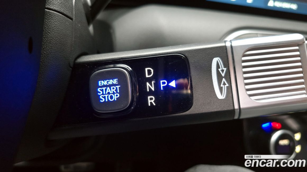 Hyundai Palisade Gasoline 2.5T 4WD 7-Seater, 2025