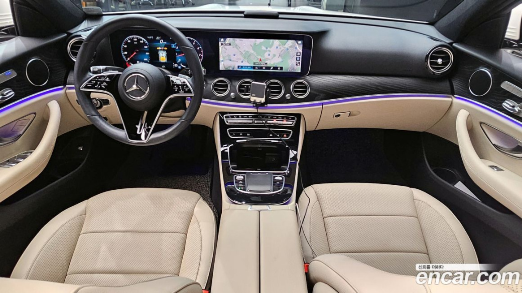 Mercedes-Benz E-Class E250 Avantgarde, 2022