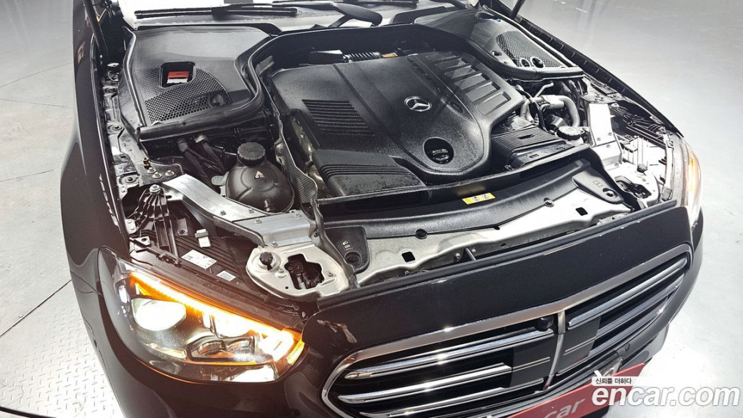 Mercedes-Benz E-Class E450 4MATIC Exclusive, 2023