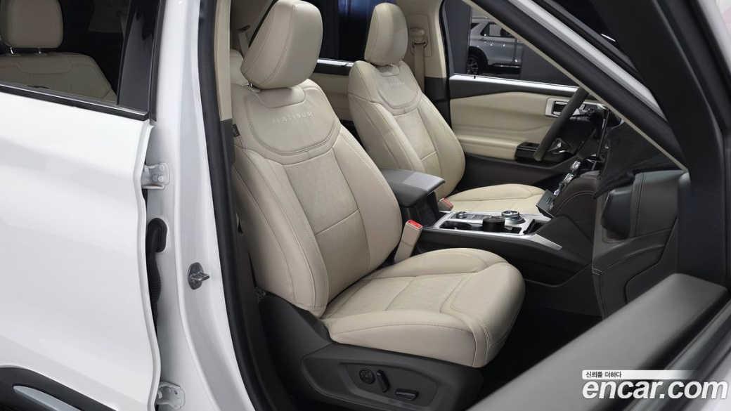 Ford Explorer 3.0 Platinum 4WD, 2022