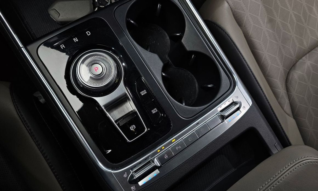 Kia Carnival 9-Seater Noblesse, 2025