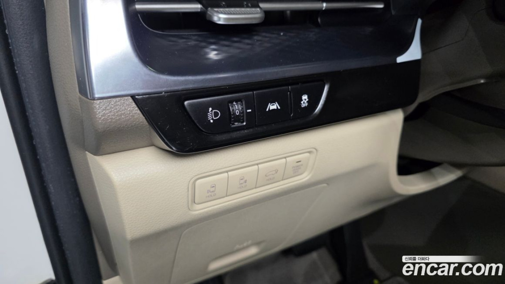 Kia Carnival 7-Seater Hi-Limousine, 2022