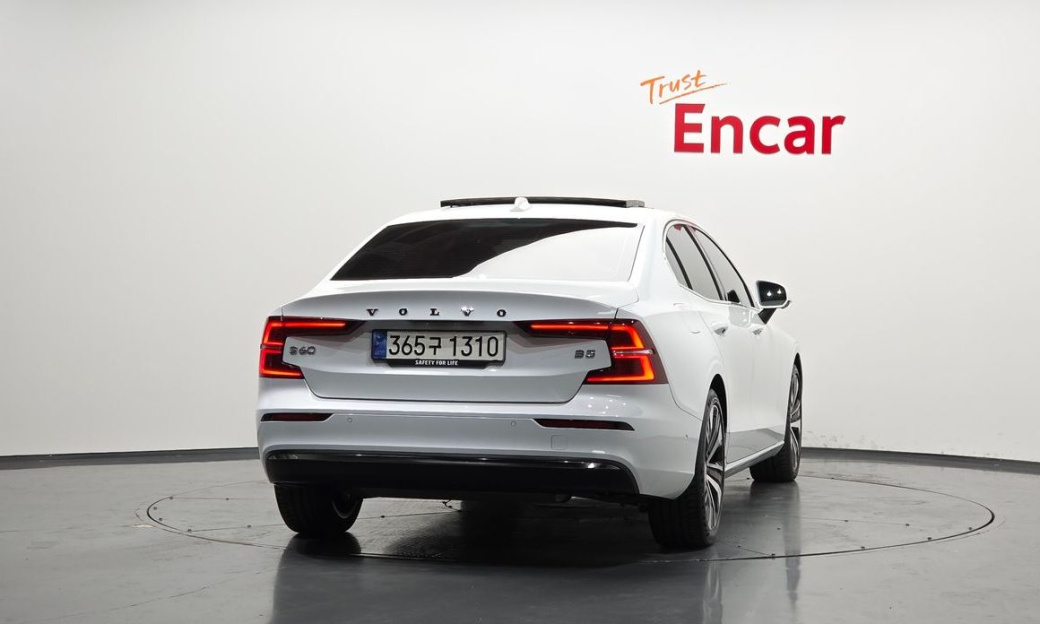 Volvo S60 B5 Ultra Bright, 2025