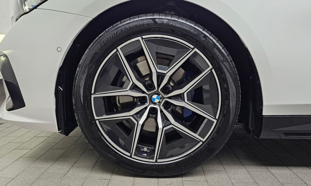 BMW 5-Series 523d M Sport, 2024