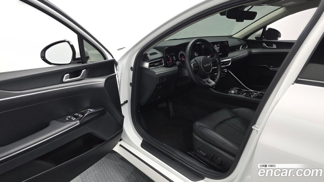 Kia K5 2.0, 2023