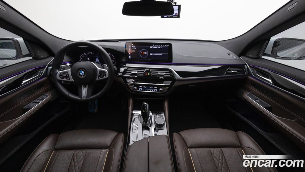 BMW Gran Turismo 640i xDrive M Sport, 2021