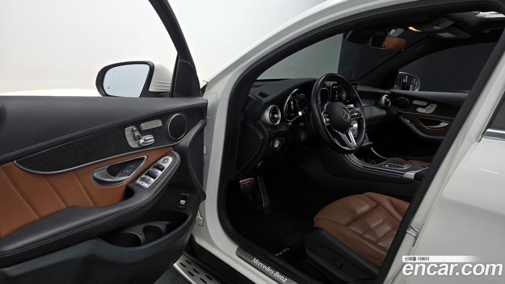 Mercedes-Benz GLC-Class GCL300 4MATIC Coupe, 2023