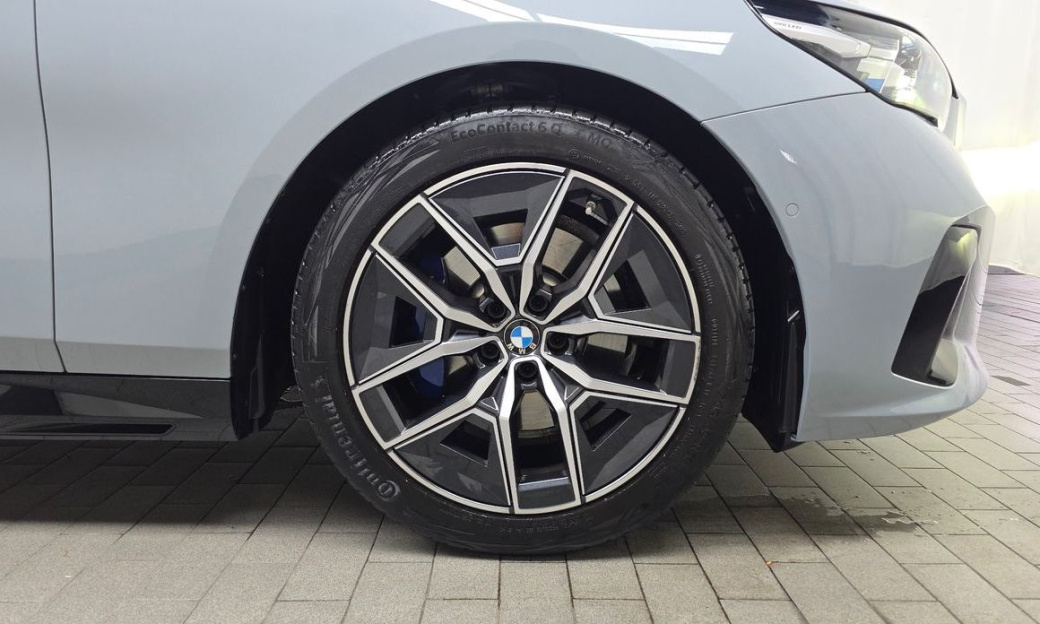 BMW 5-Series 523d M Sport, 2024