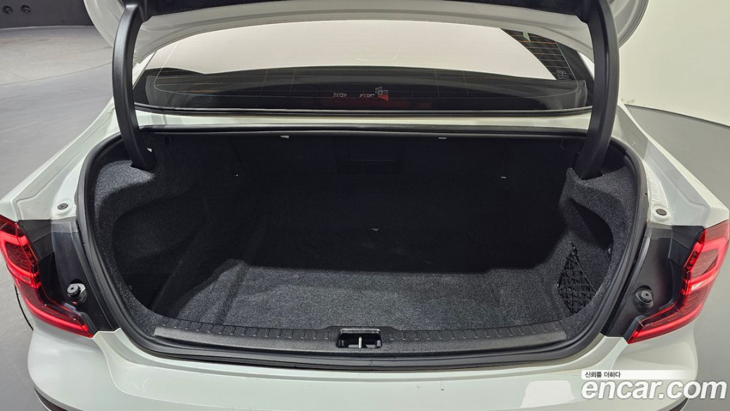 Volvo S60 B5 Inscription, 2022