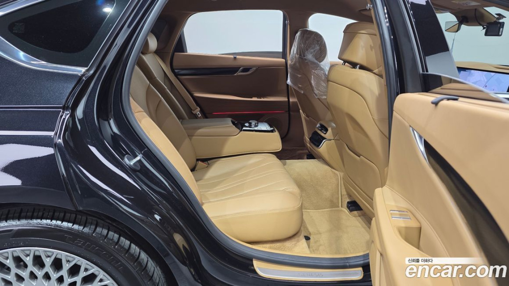 Genesis G80 Gasoline 2.5 Turbo 2WD, 2025