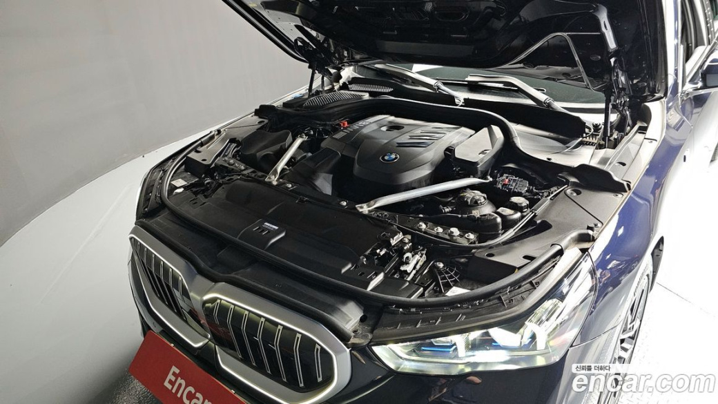 BMW 5-Series 520i M Sport, 2024