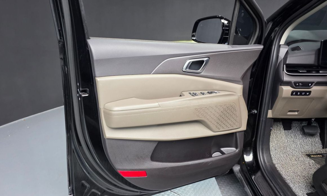Kia Carnival 9-Seater Noblesse, 2024