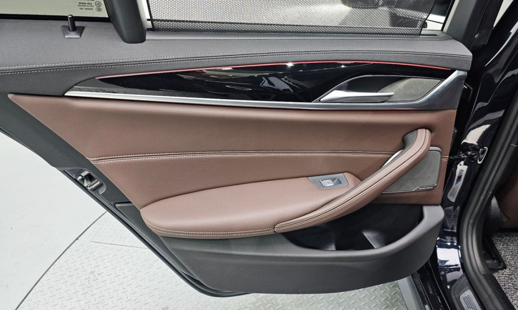 BMW 5-Series 530i M Sport Package, 2022