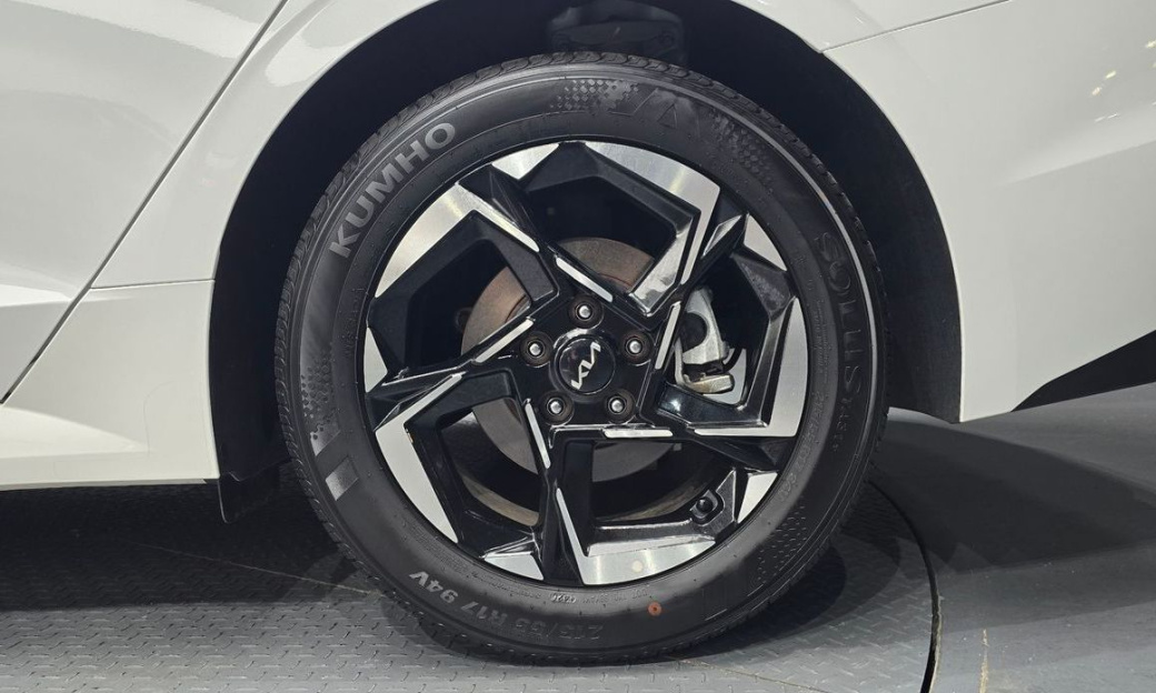 Kia K5 2.0, 2025