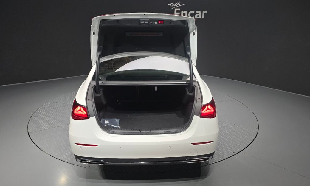 Mercedes-Benz E-Class E450 4MATIC Exclusive, 2024