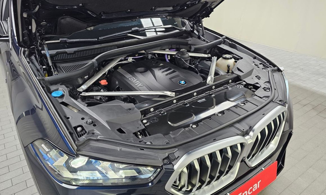 BMW X6 xDrive40i M Sport, 2024