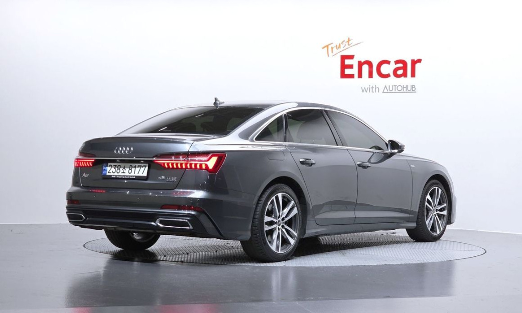 Audi A6 45 TFSI Quattro Premium, 2023