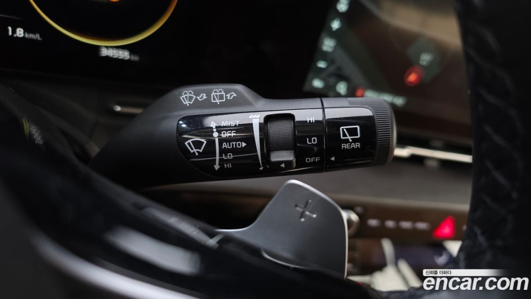 Kia Carnival 9-Seater Signature, 2022