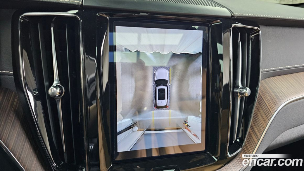 Volvo XC60 B5 Inscription, 2022