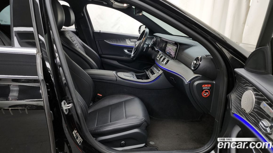 Mercedes-Benz E-Class E350 4MATIC Avantgarde, 2022