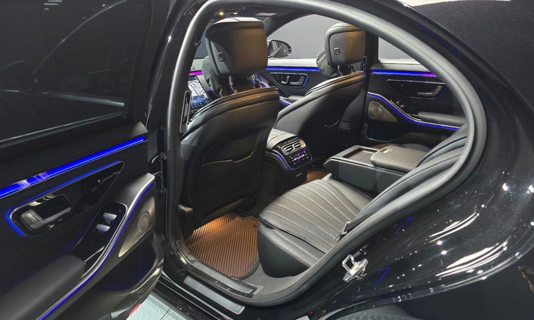 Mercedes-Benz S-Class S350 d 4MATIC, 2025