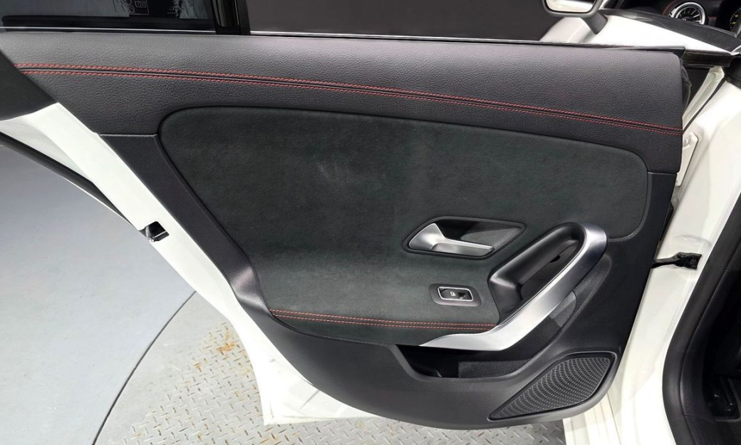Mercedes-Benz CLA-Class CLA250 4MATIC, 2023