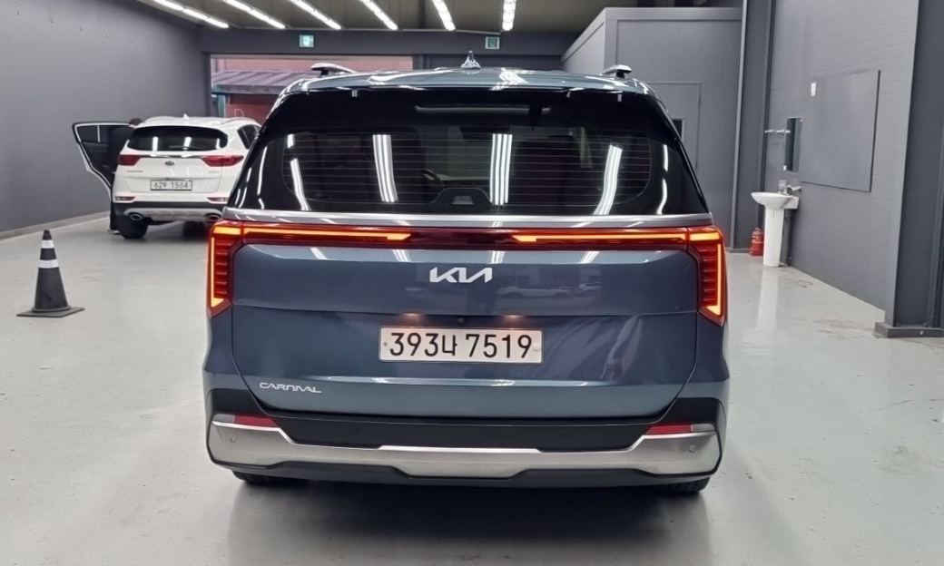 Kia Carnival 7-Seater Noblesse, 2024
