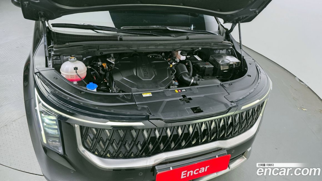 Kia Carnival 9-Seater Noblesse, 2025