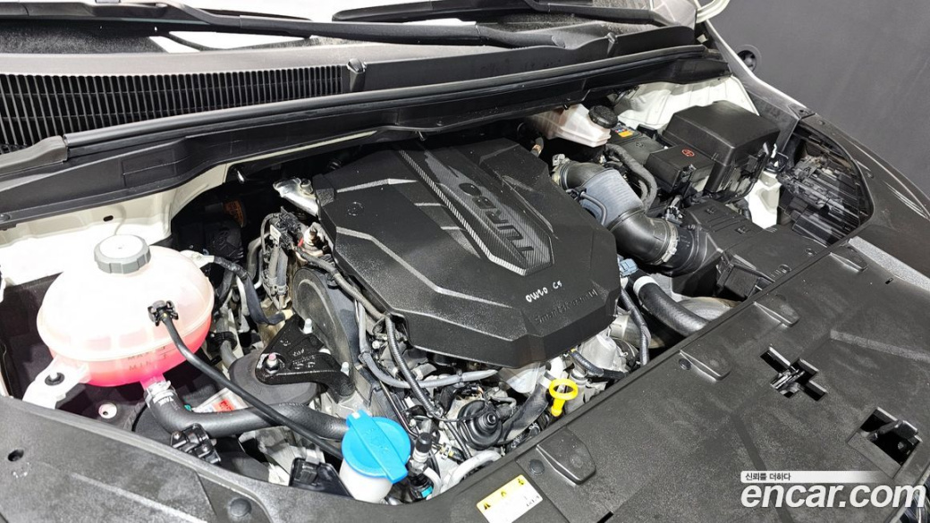 Kia Carnival 9-Seater Signature, 2023