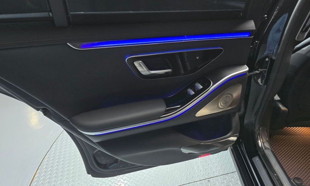 Mercedes-Benz S-Class S350 d 4MATIC, 2025