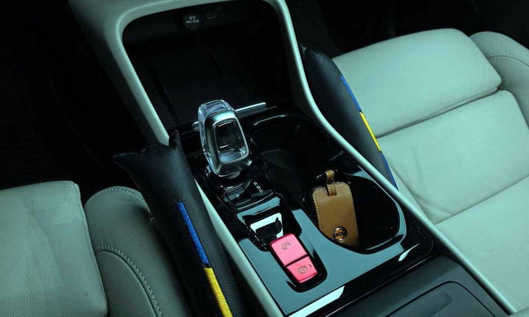 Volvo XC40 B4 Ultimate Bright, 2023