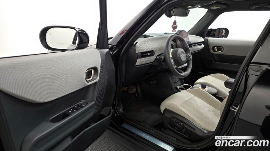Mini Cooper 5 Door Favoured, 2025