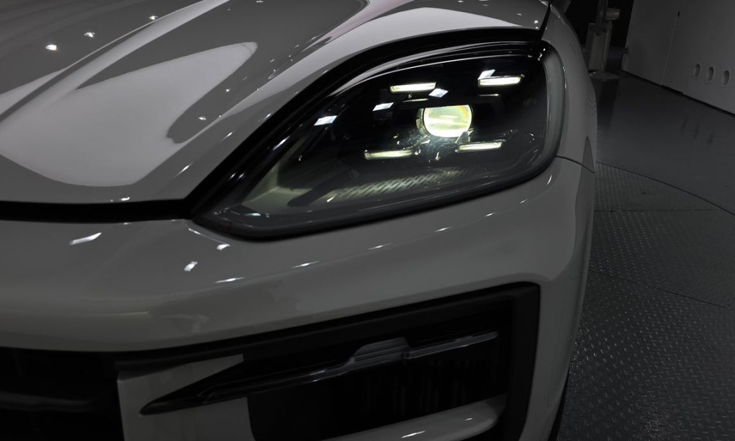 Porsche Cayenne 3.0, 2024