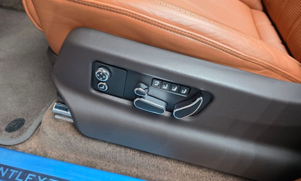 Bentley Bentayga 4.0 V8, 2022