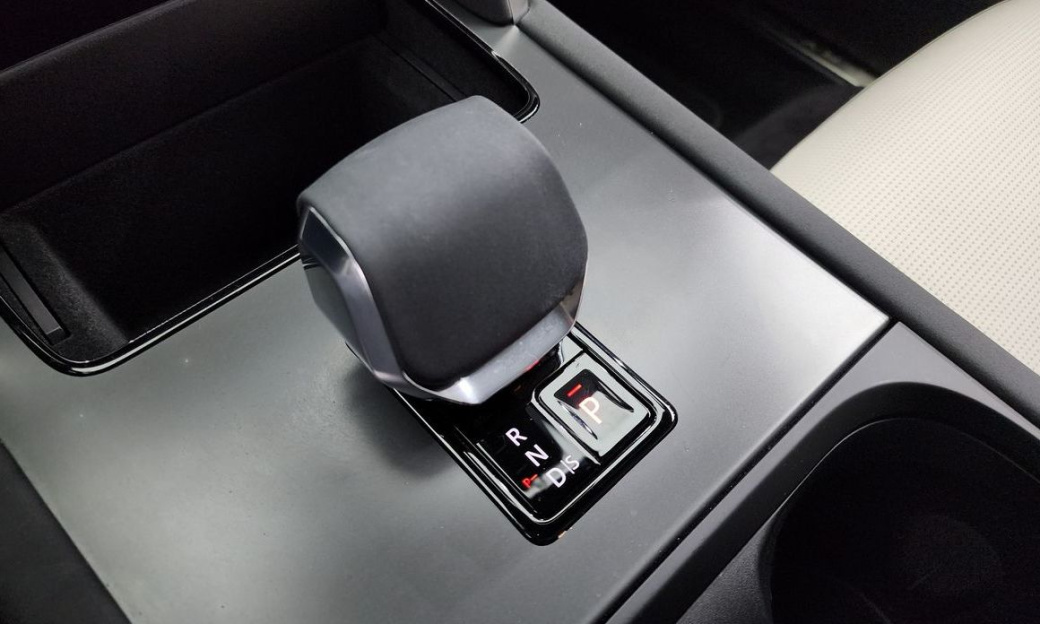 Land Rover Discovery Sport P250 Dynamic SE, 2024