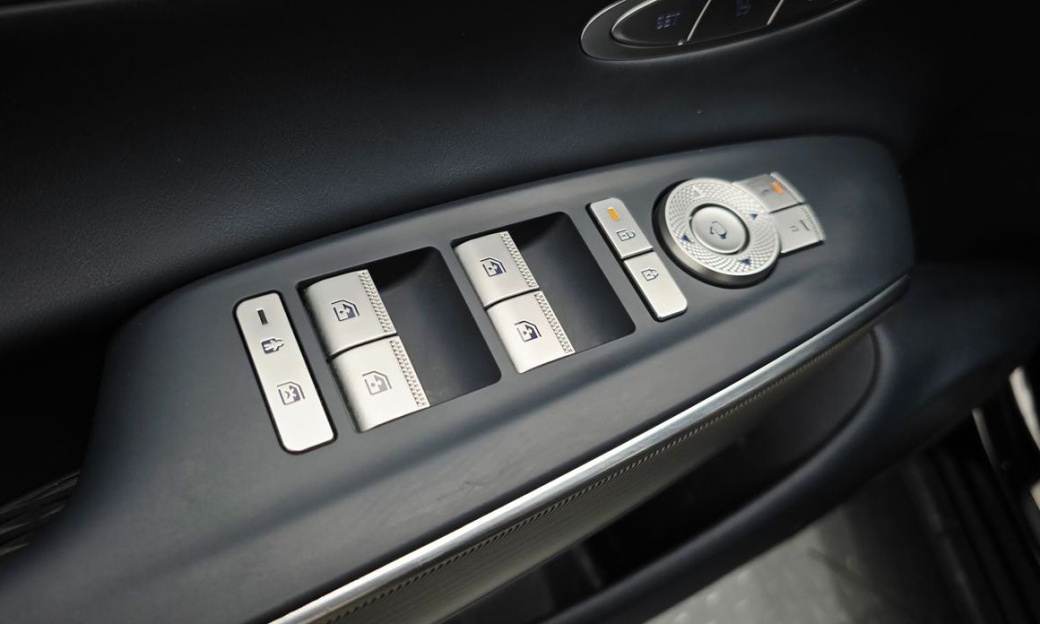 Genesis GV70 2.5T Gasoline 2WD, 2025