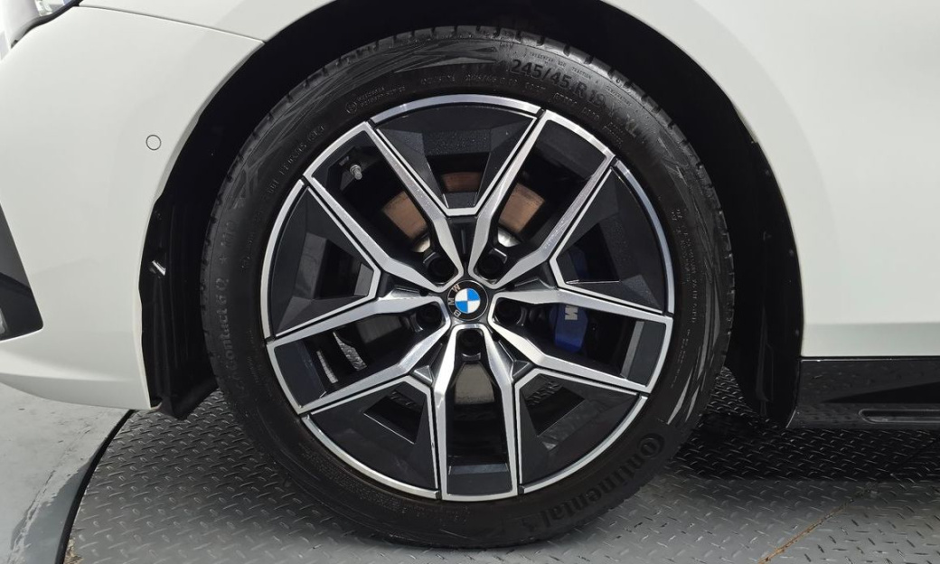 BMW 5-Series 520i M Sport, 2024