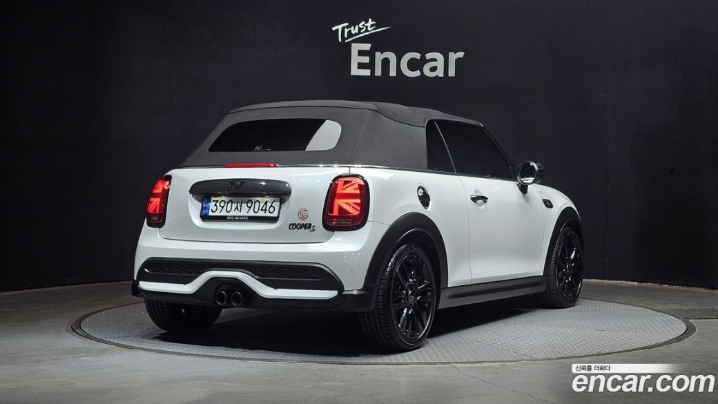 Mini Cooper Convertible Classic, 2024
