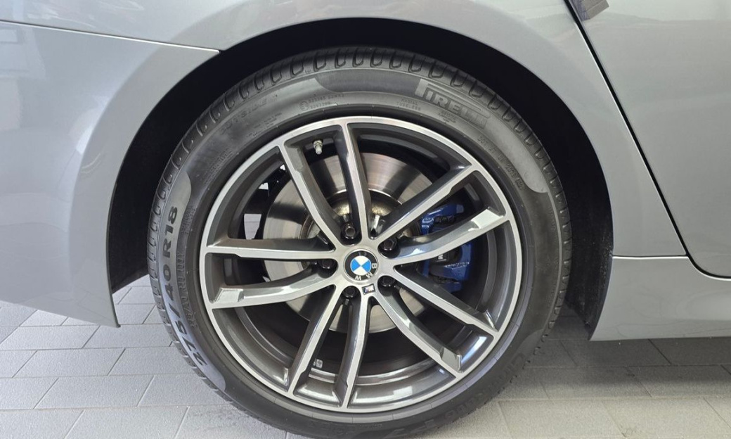 BMW 5-Series 520i M Sport, 2023