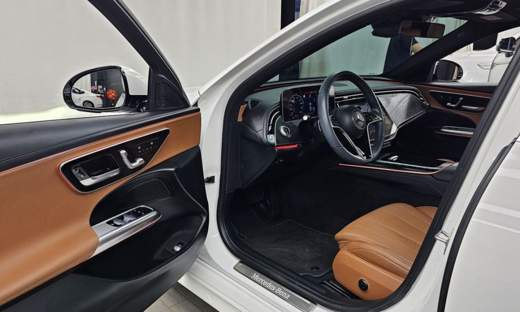 Mercedes-Benz E-Class E200 Avantgarde, 2024