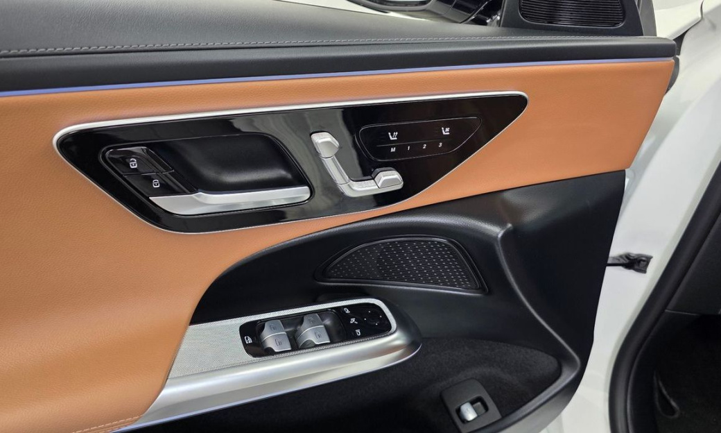 Mercedes-Benz E-Class E200 Avantgarde, 2024