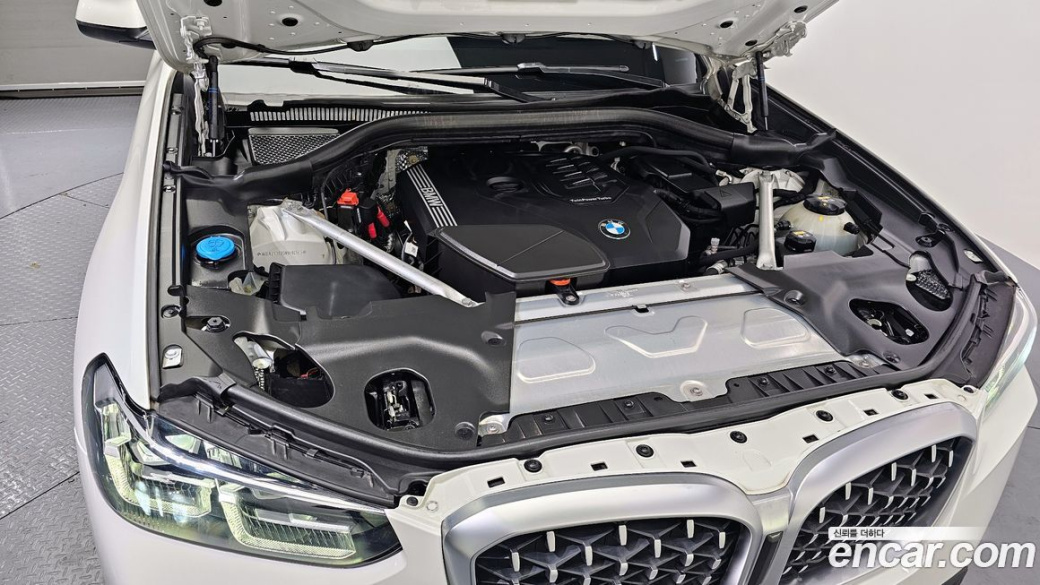 BMW X4 xDrive20i xLine, 2022