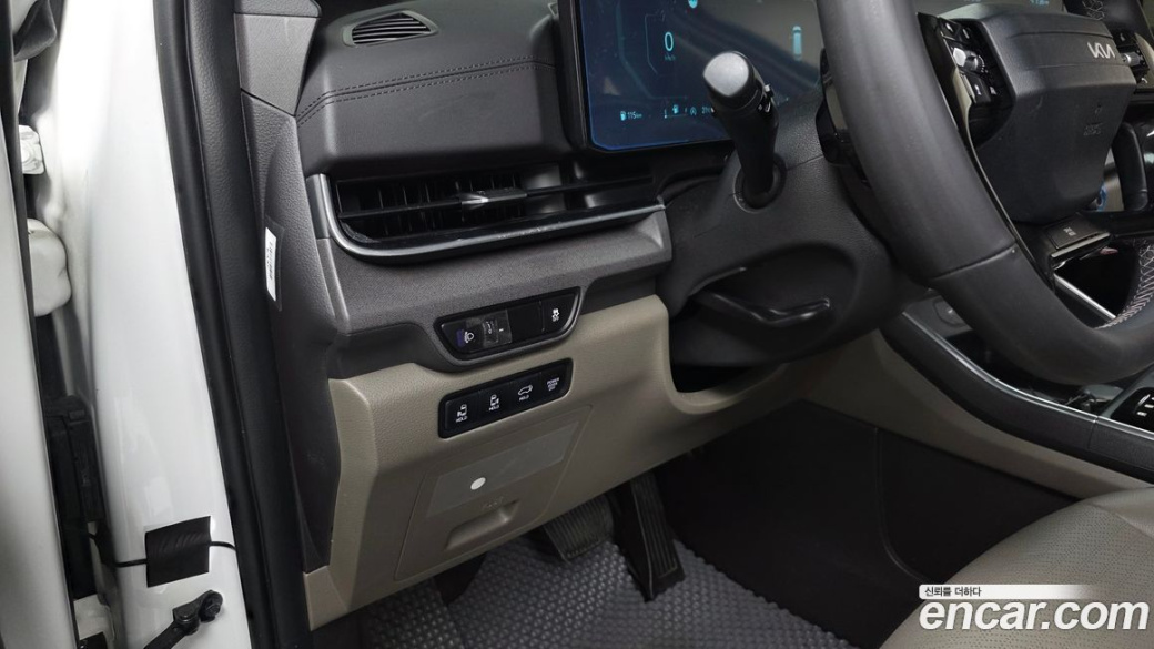 Kia Carnival 7-Seater Noblesse, 2025