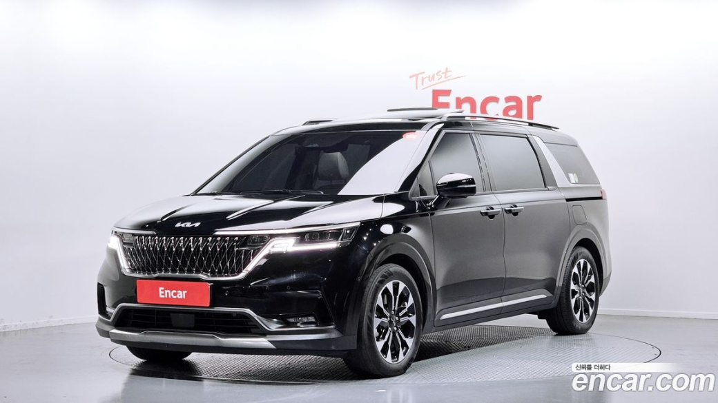 Kia Carnival 9-Seater Signature, 2023